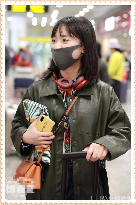 沈月高腰裤上身凹出两米腿,这效果绝了!