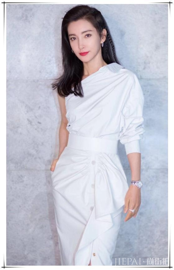 李冰冰一身超5万,却被王鸥比下去了!