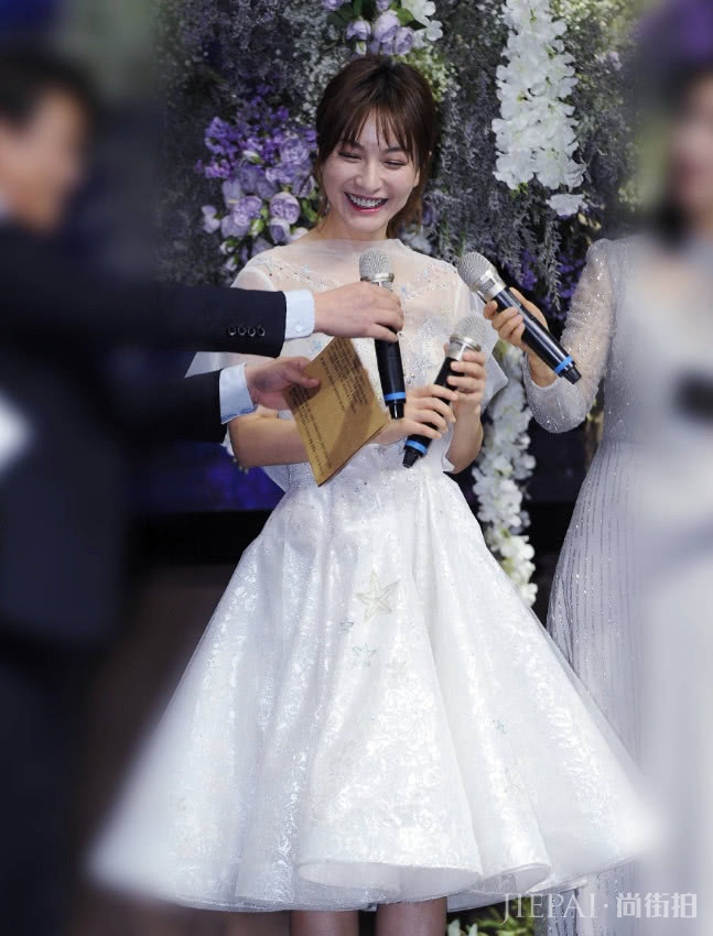 吴昕的蓬蓬裙千万不能错过,秒变小公主!