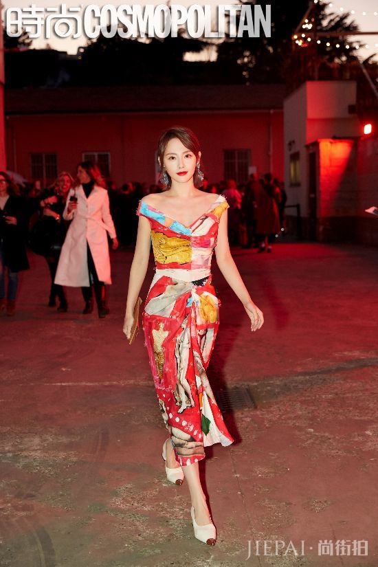 张嘉倪出席米兰时装周