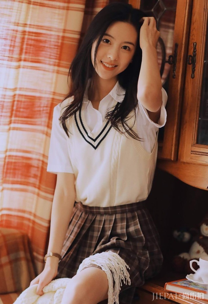 陈都灵将“千金小姐装”穿出甜美感,绝了