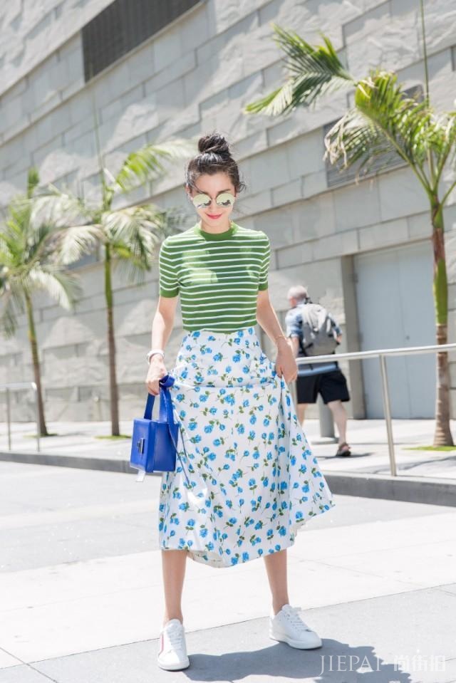 李冰冰一身娇艳黄造型越美越高调,女神气质惊艳!