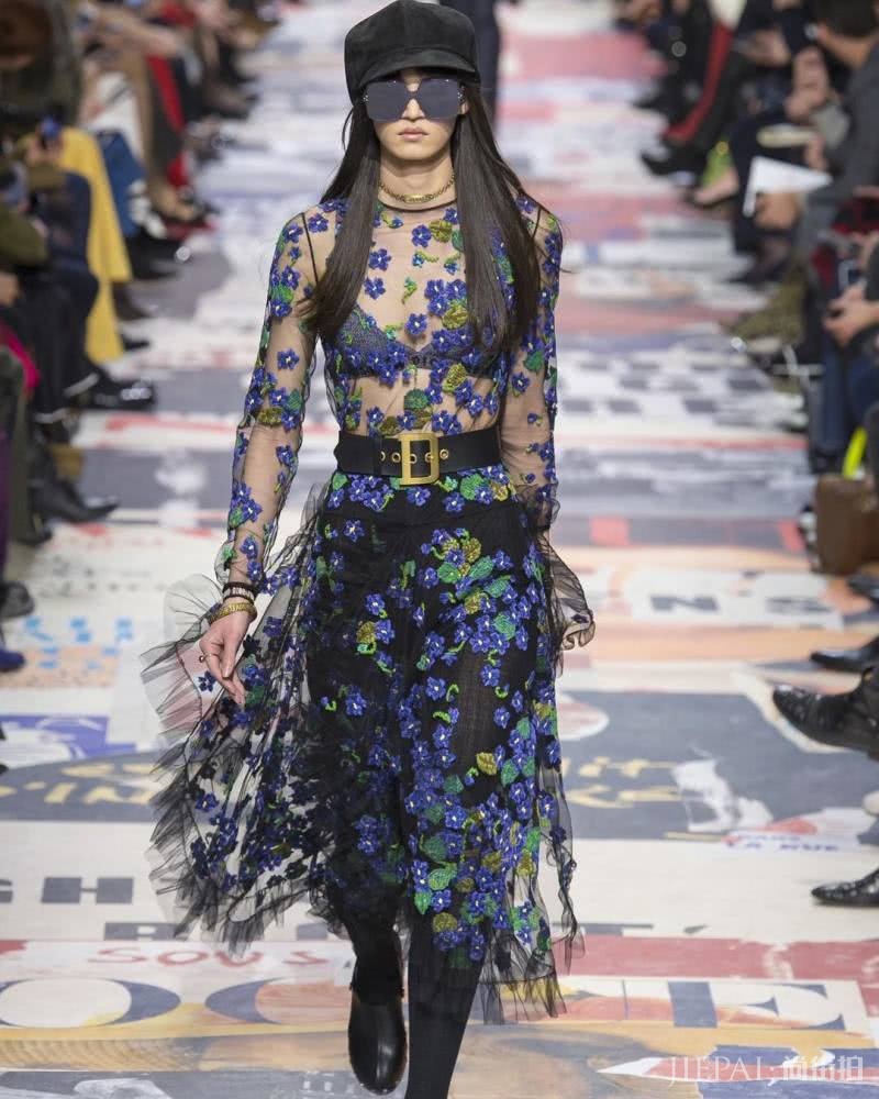 江原美希凭高级颜值圈粉无数,被称为女版小栗旬