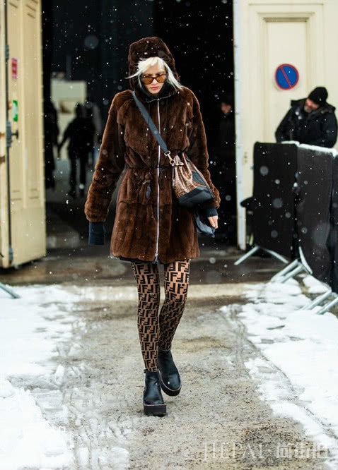 巴黎时装周场外街拍参考！优雅风格不容错过