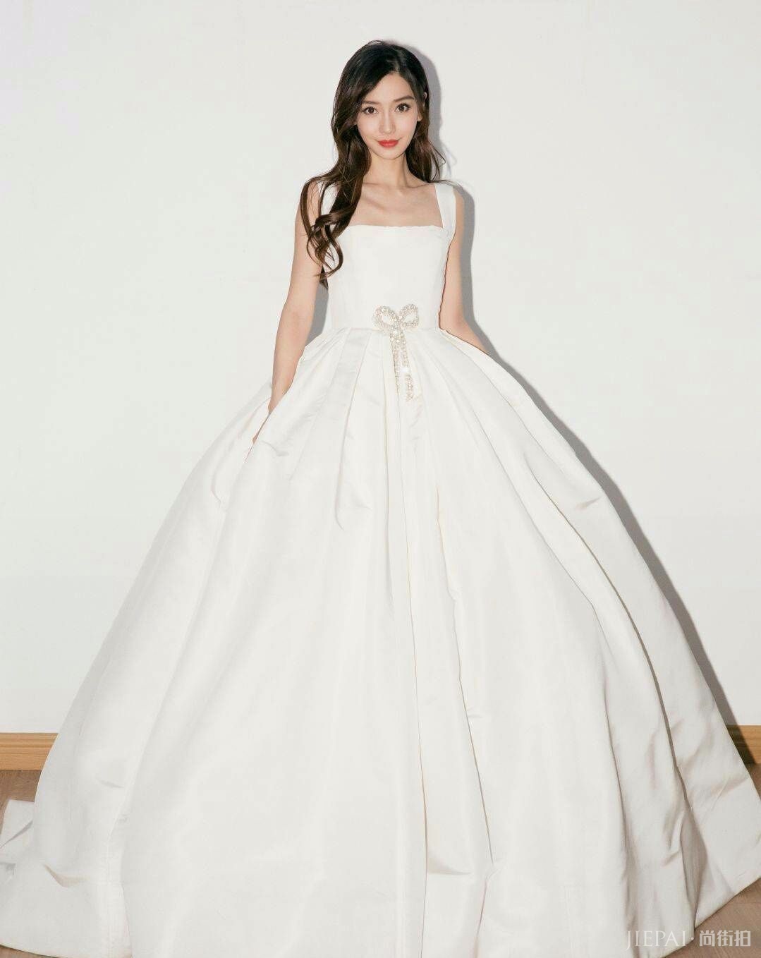 杨颖锁骨精可不是白说的!