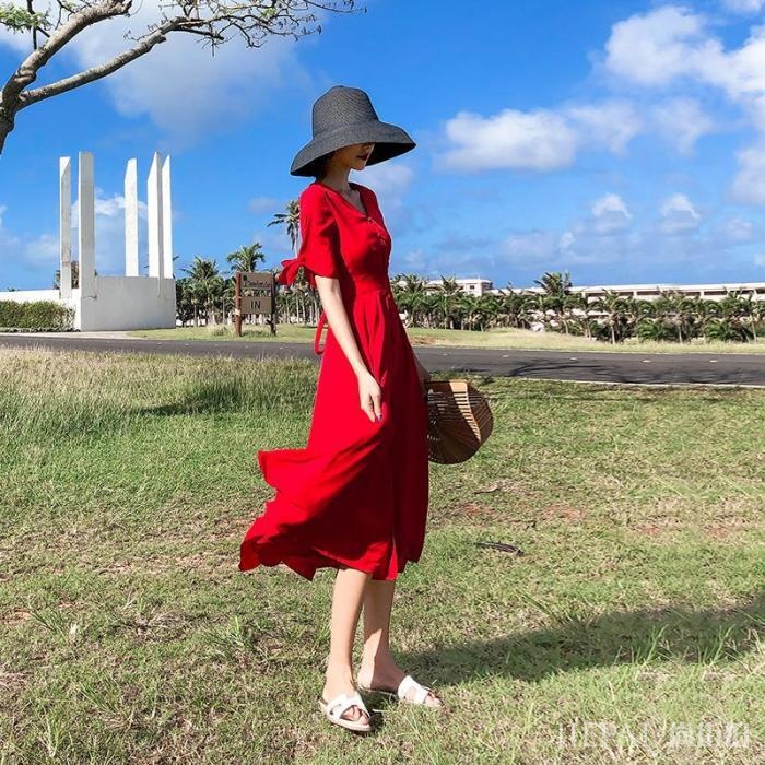 今年流行的仙女连衣裙，轻松遮掉你的大屁股