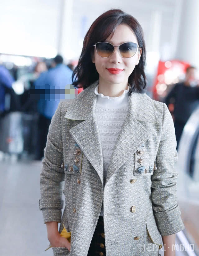 陈数大衣穿错了气场全没了