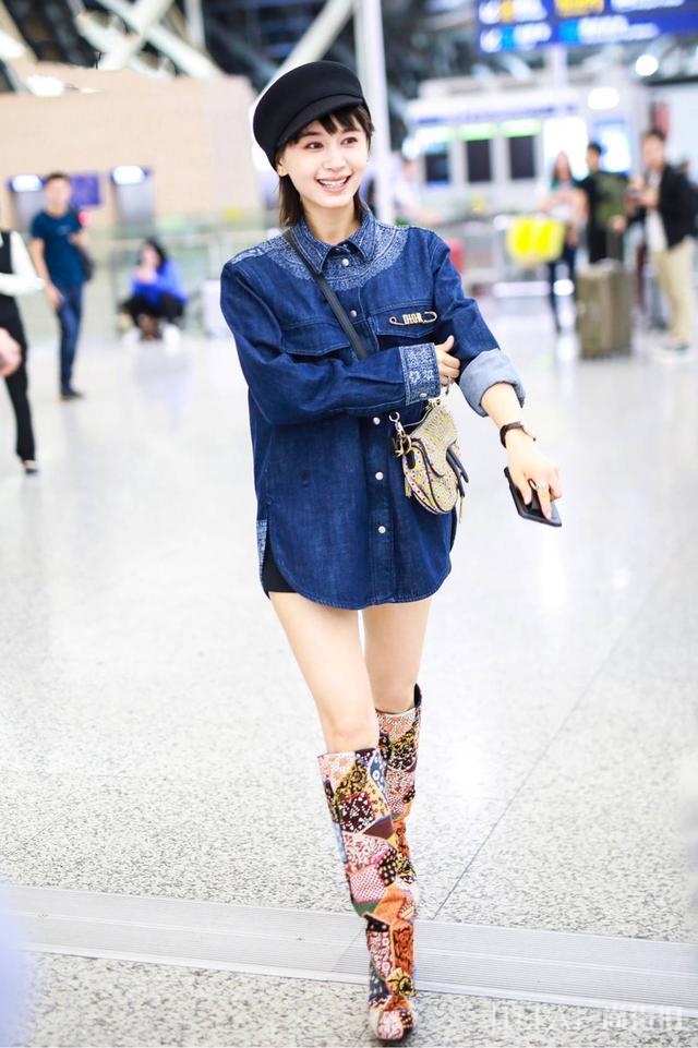 王子文穿补丁长筒靴，换个搭配太显矮