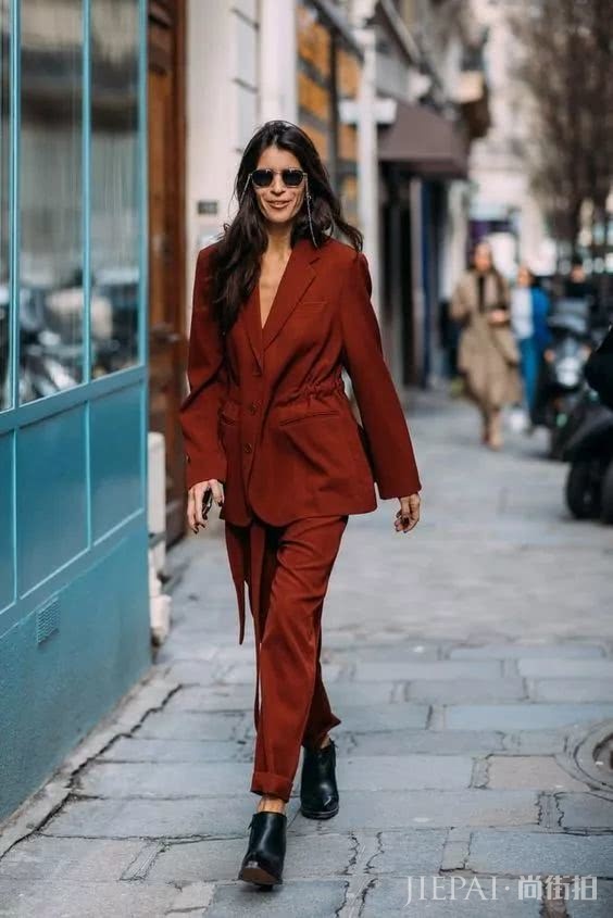 19年小西服时髦升级，最流行的款式长这样！