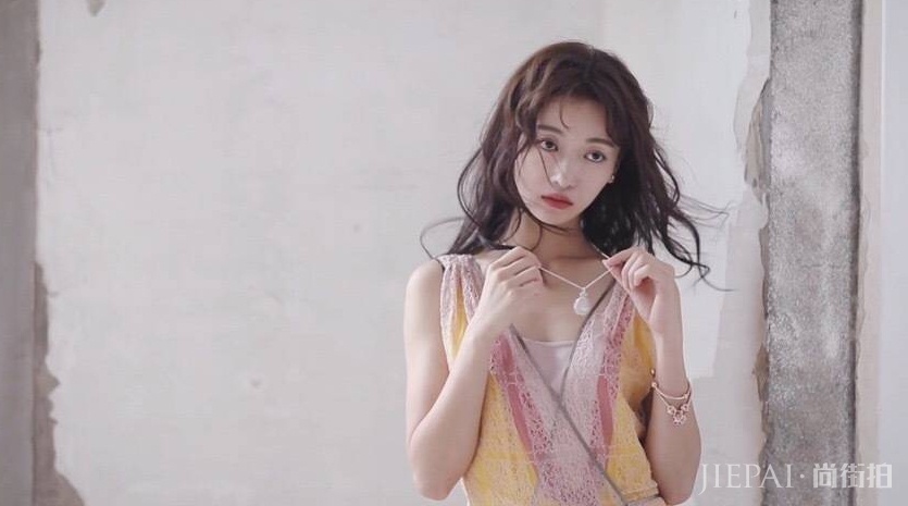 吴谨言换了个发型就像换张脸？