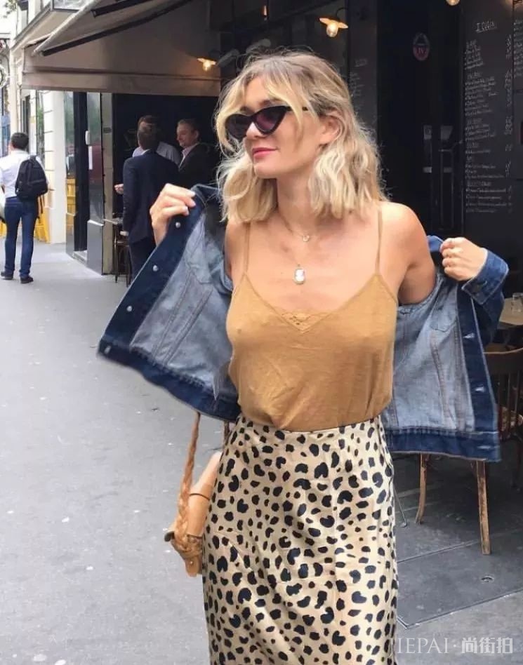 曾经的土大款最爱野性豹纹,如何穿出上东区名媛范?