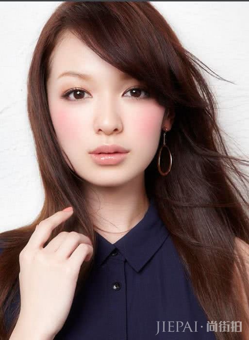 为何妆后的你就像一个挂满了面粉的妖怪,散发着一股“廉价感”?