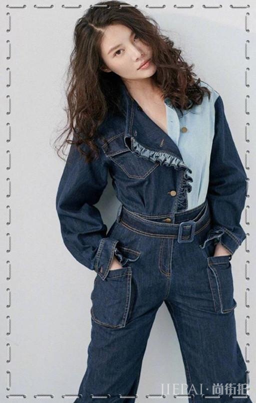 徐冬冬就算穿大V领也不露性感线，真羡慕她男友