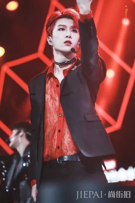 蔡徐坤的银色、范丞丞的红色…2019流行发色你适合哪种?