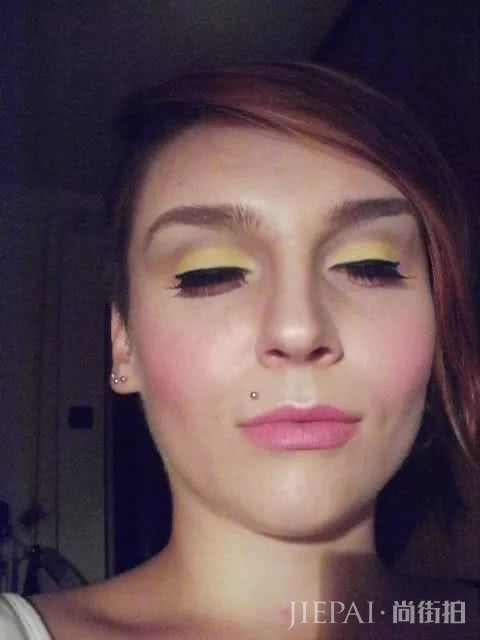 为何妆后的你就像一个挂满了面粉的妖怪,散发着一股“廉价感”?