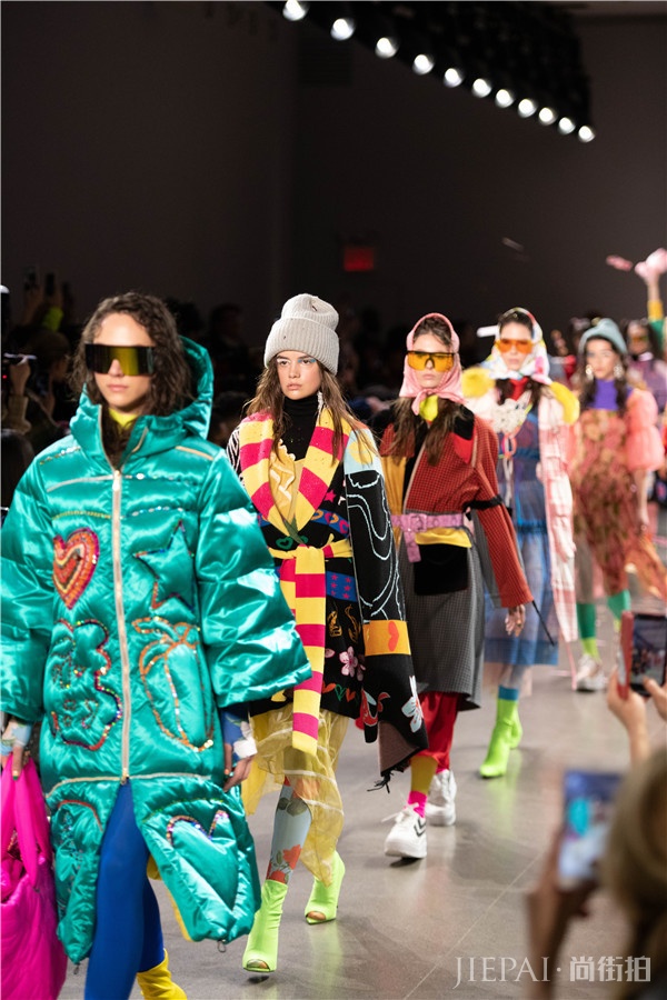 LEAF XIA于纽约时装周发布AW19系列“Face the Fear with Love”