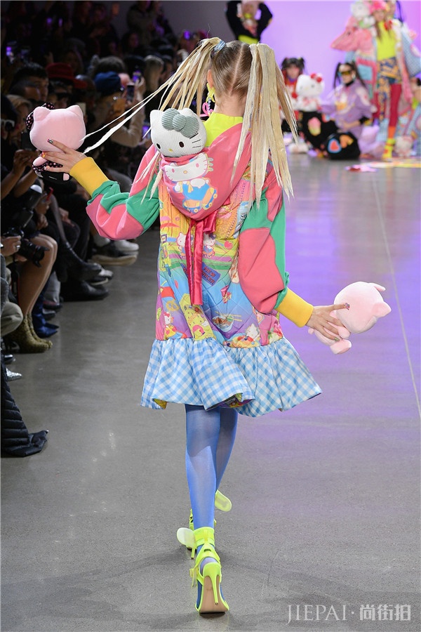 LEAF XIA于纽约时装周发布AW19系列“Face the Fear with Love”