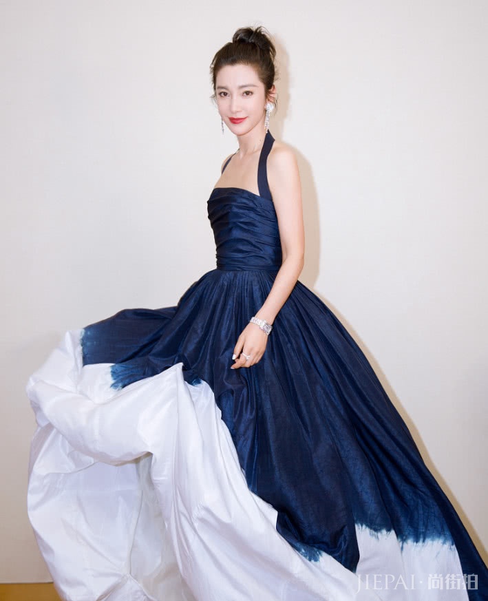 李冰冰的这条裙子设计感太强了?