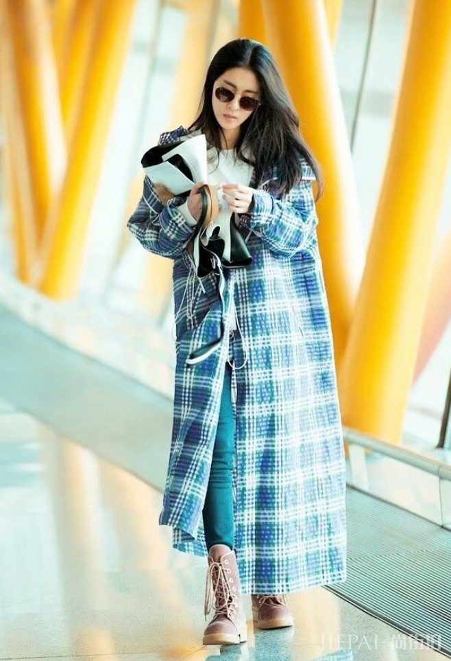 张碧晨中了“海盗鞋”的毒，看了就想买！