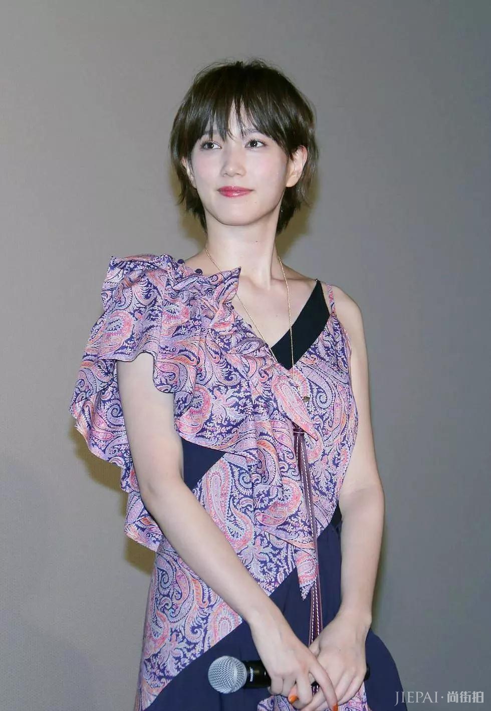 本田翼和林允儿上榜「最理想女友」