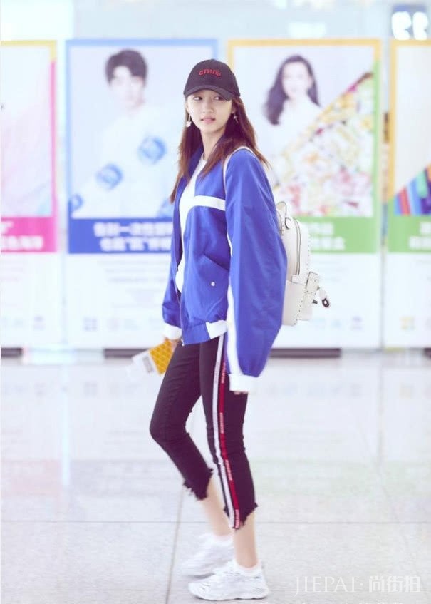 关晓彤的时尚美装合集