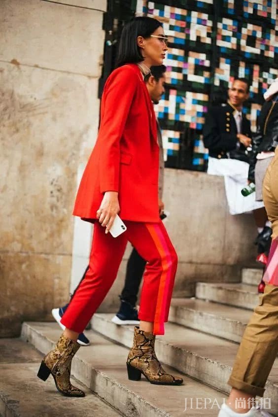 19年小西服时髦升级，最流行的款式长这样！