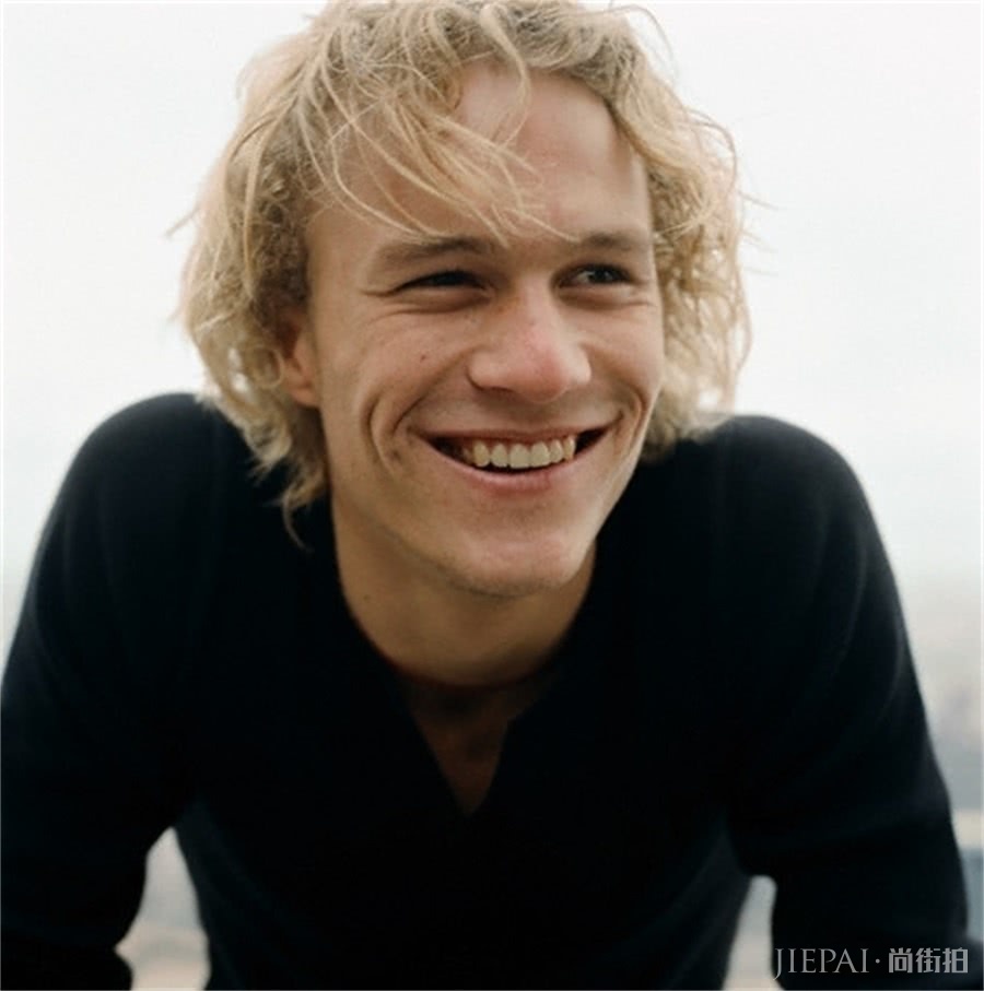 她曾是第一超模,前途大好时却选择了隐退