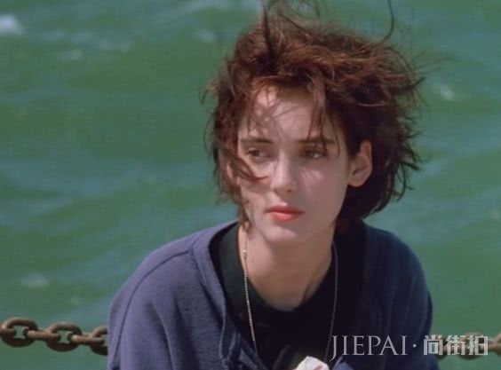 人人都知道Winona ryder的美,但她的美貌从不是武器