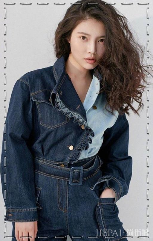 徐冬冬就算穿大V领也不露性感线，真羡慕她男友