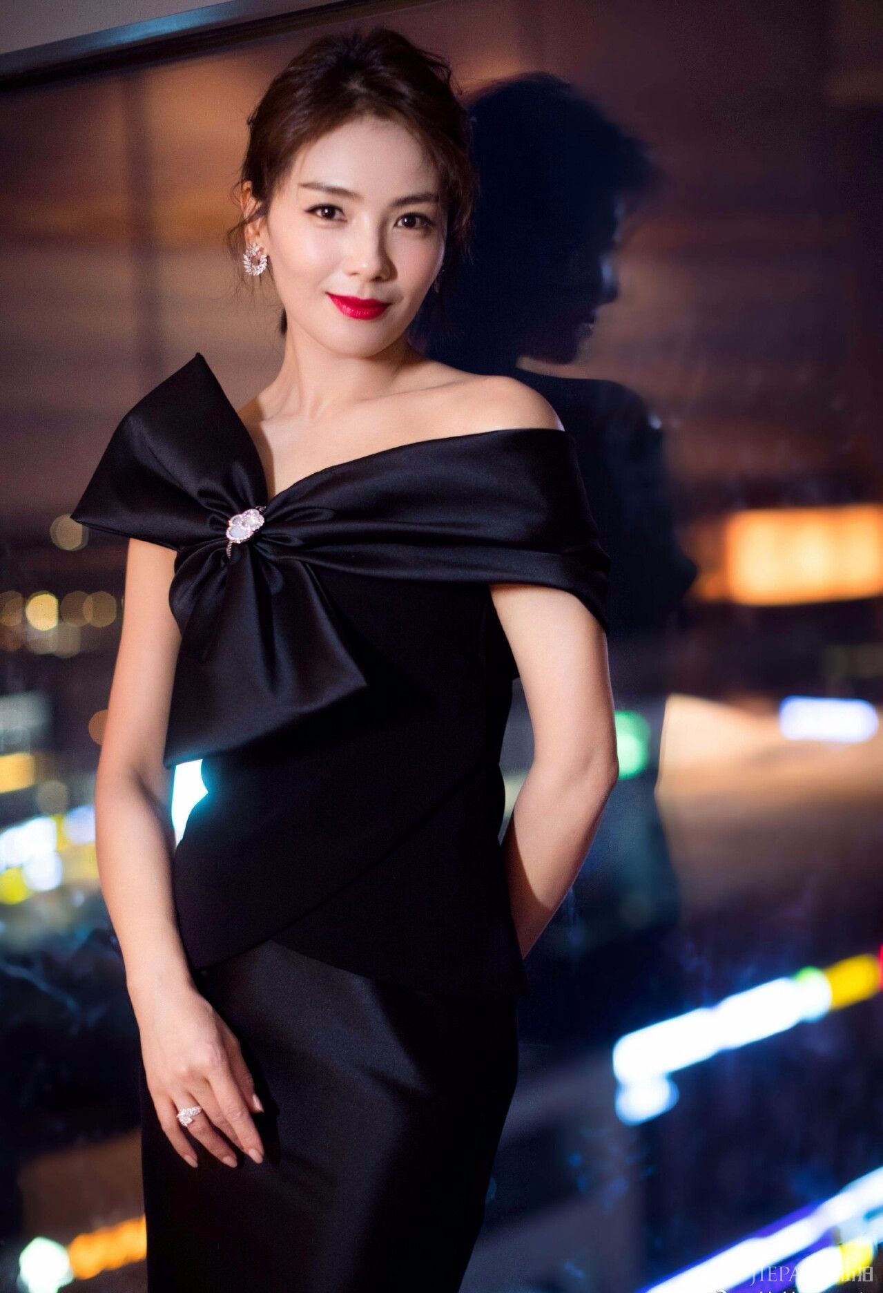 刘涛把“星辰大海”穿在身上,网友:仙女下凡了!