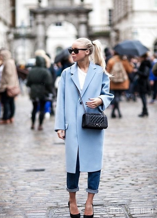 雾霾蓝搭什么颜色好 如同柔美天空的清新气氛