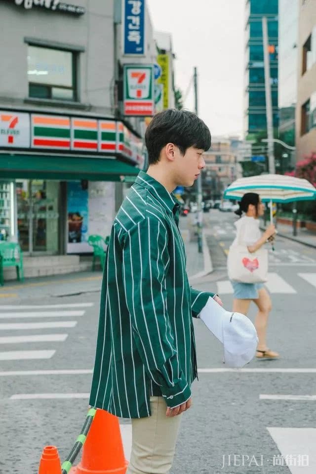 没对比没伤害，看看这位博主的穿搭，你还觉得自己搭的不错？