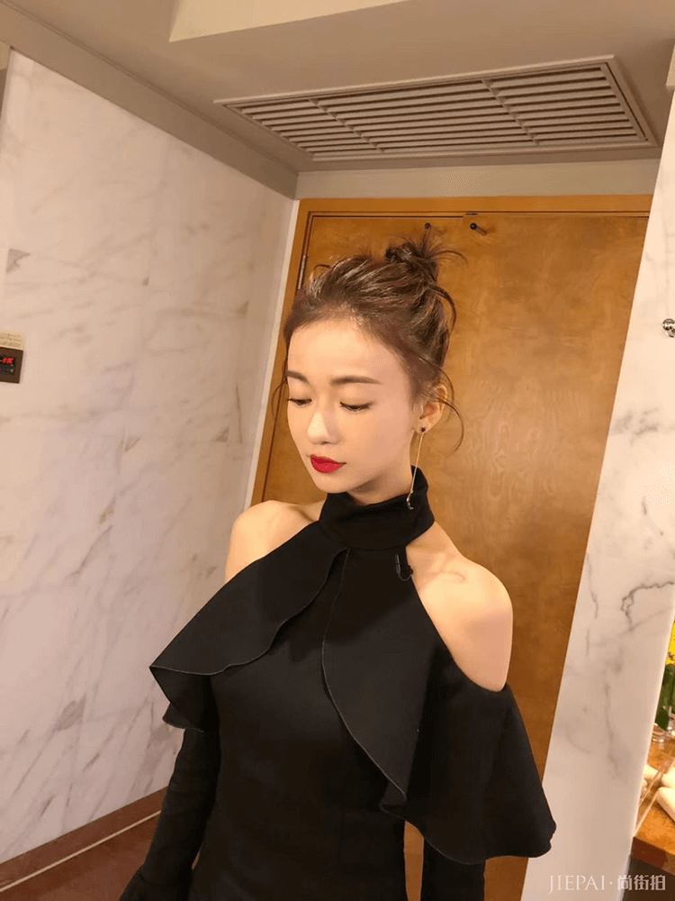 吴谨言换了个发型就像换张脸？