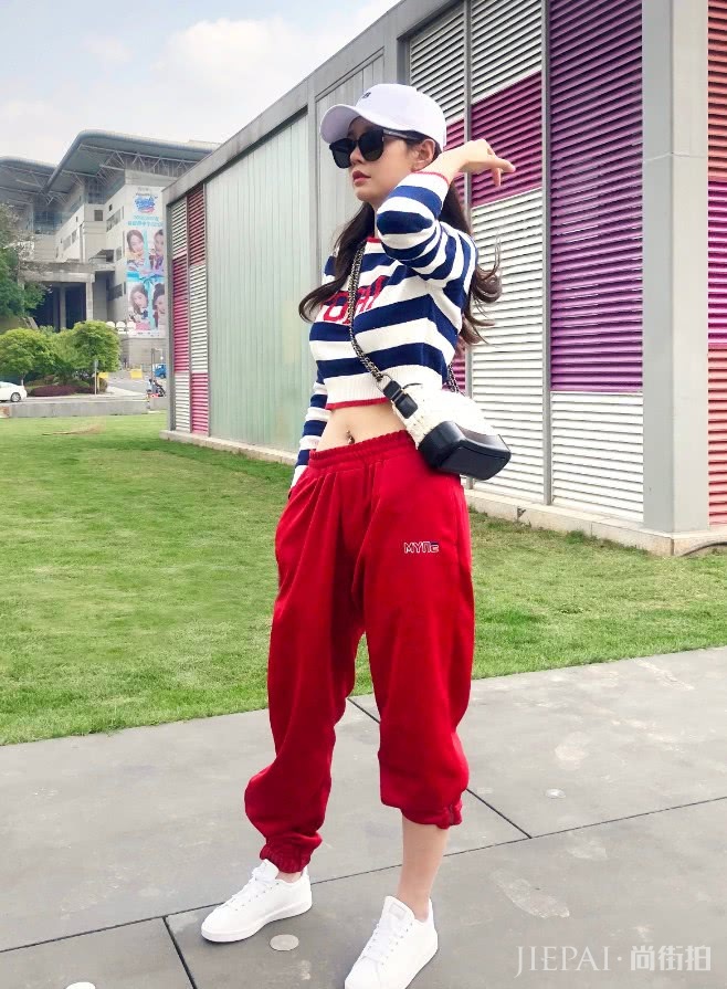 沈梦辰穿黑色西装也那么cool