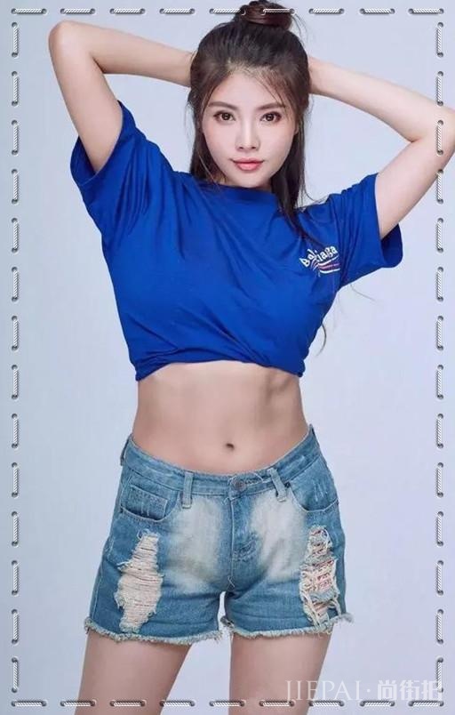 徐冬冬就算穿大V领也不露性感线，真羡慕她男友