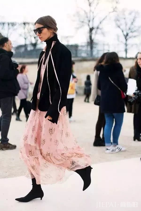 毛衣＋仙女裙时髦显腿长，穿了美翻整个春天！