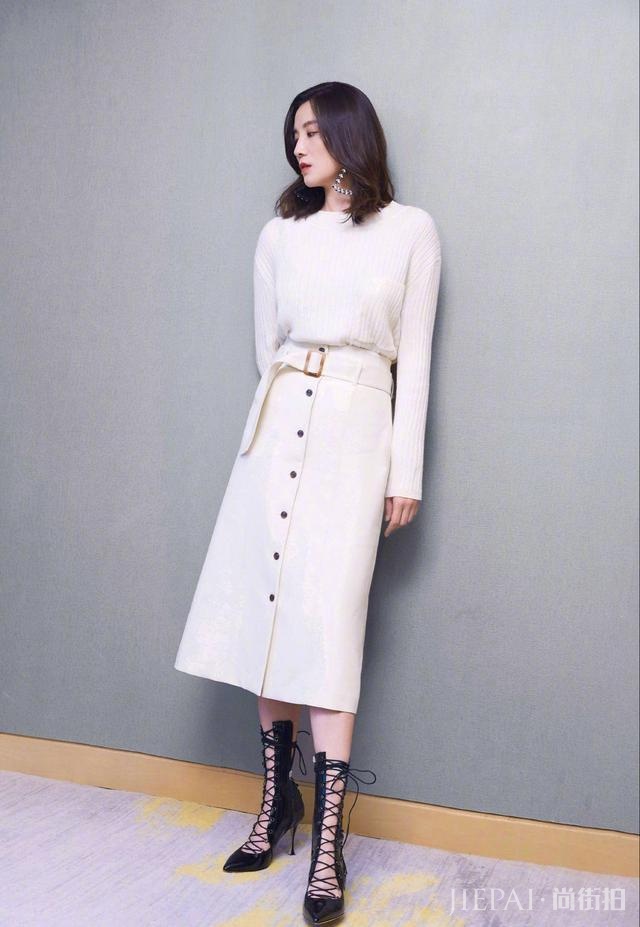 宋佳现在就如此有韵味,忒会穿