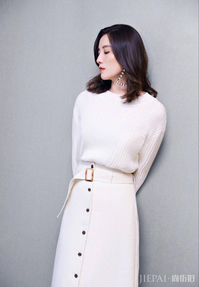 宋佳现在就如此有韵味,忒会穿