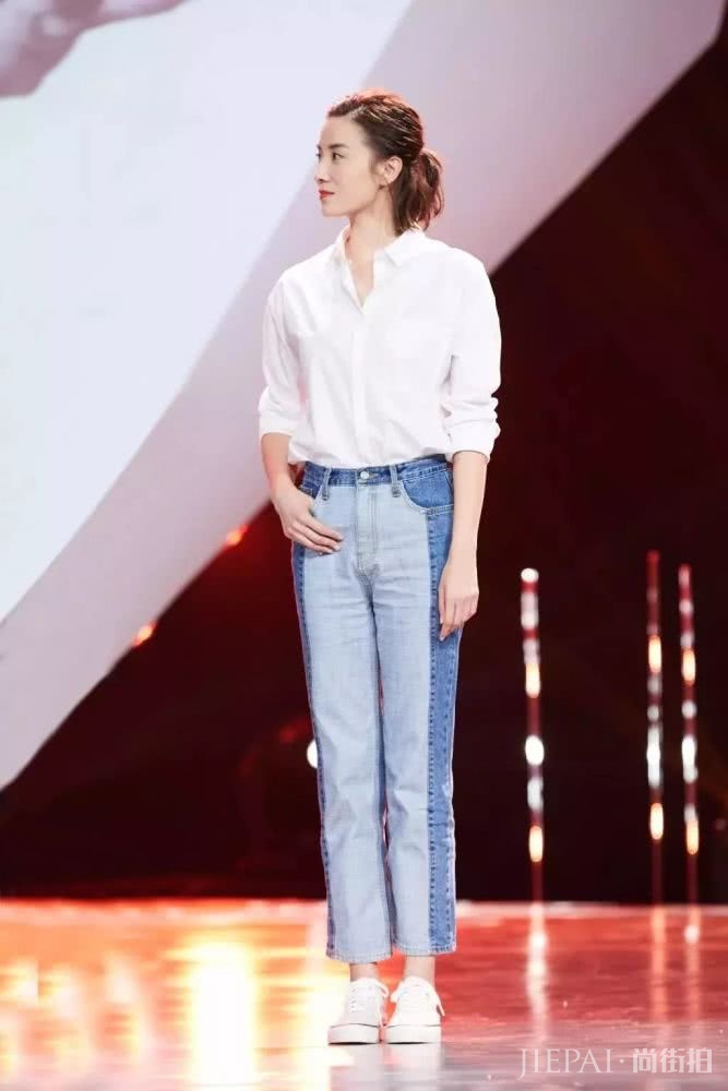 2019年开春最火的一条裤子,半个娱乐圈女明星都在穿