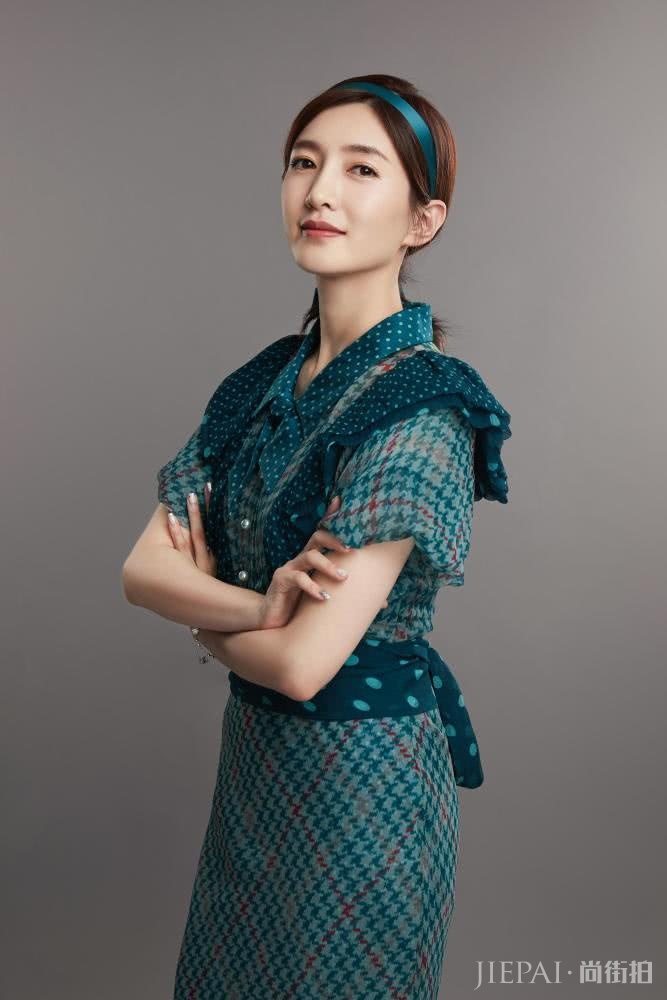 江疏影终于穿对了,选对衣服颜色很关键