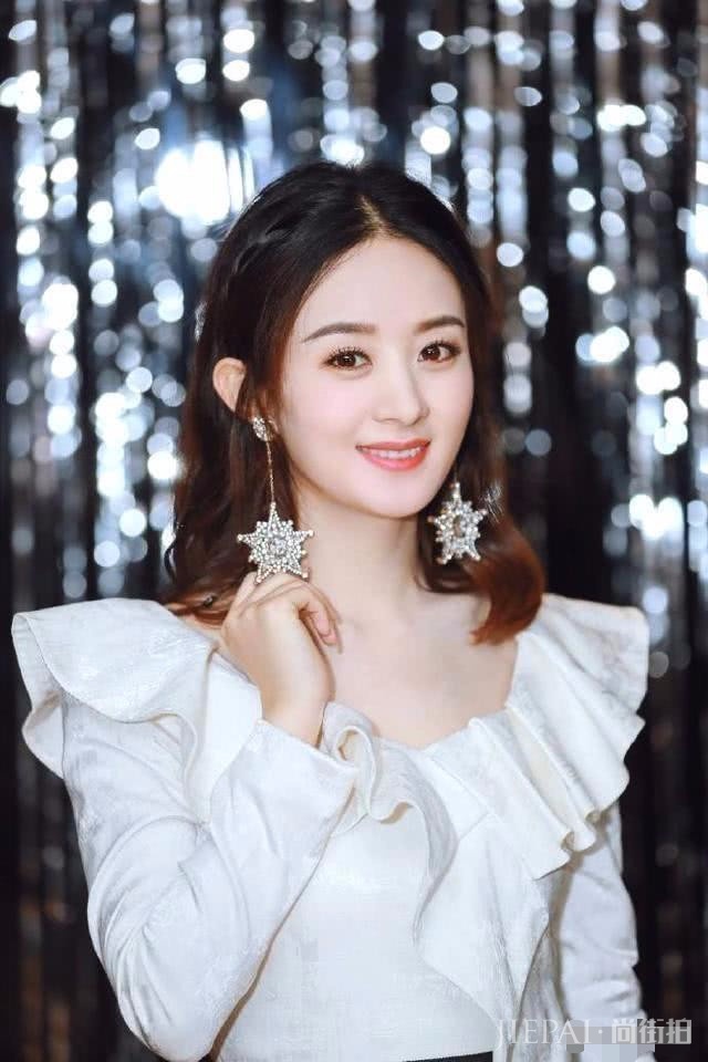 赵丽颖圆脸适合的发型,秒变小v脸