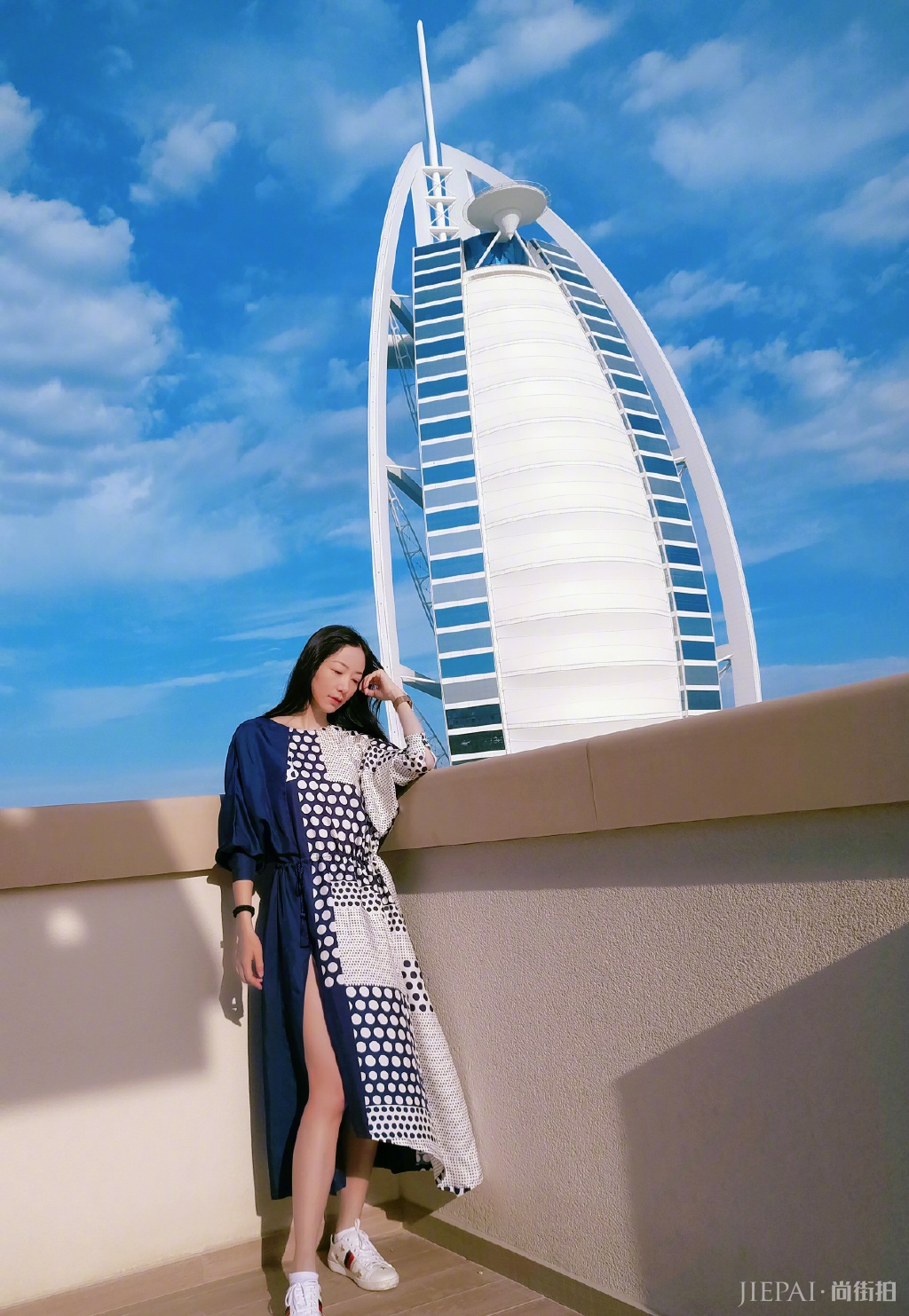 韩雪波点连衣裙穿出高级感显优雅气质！