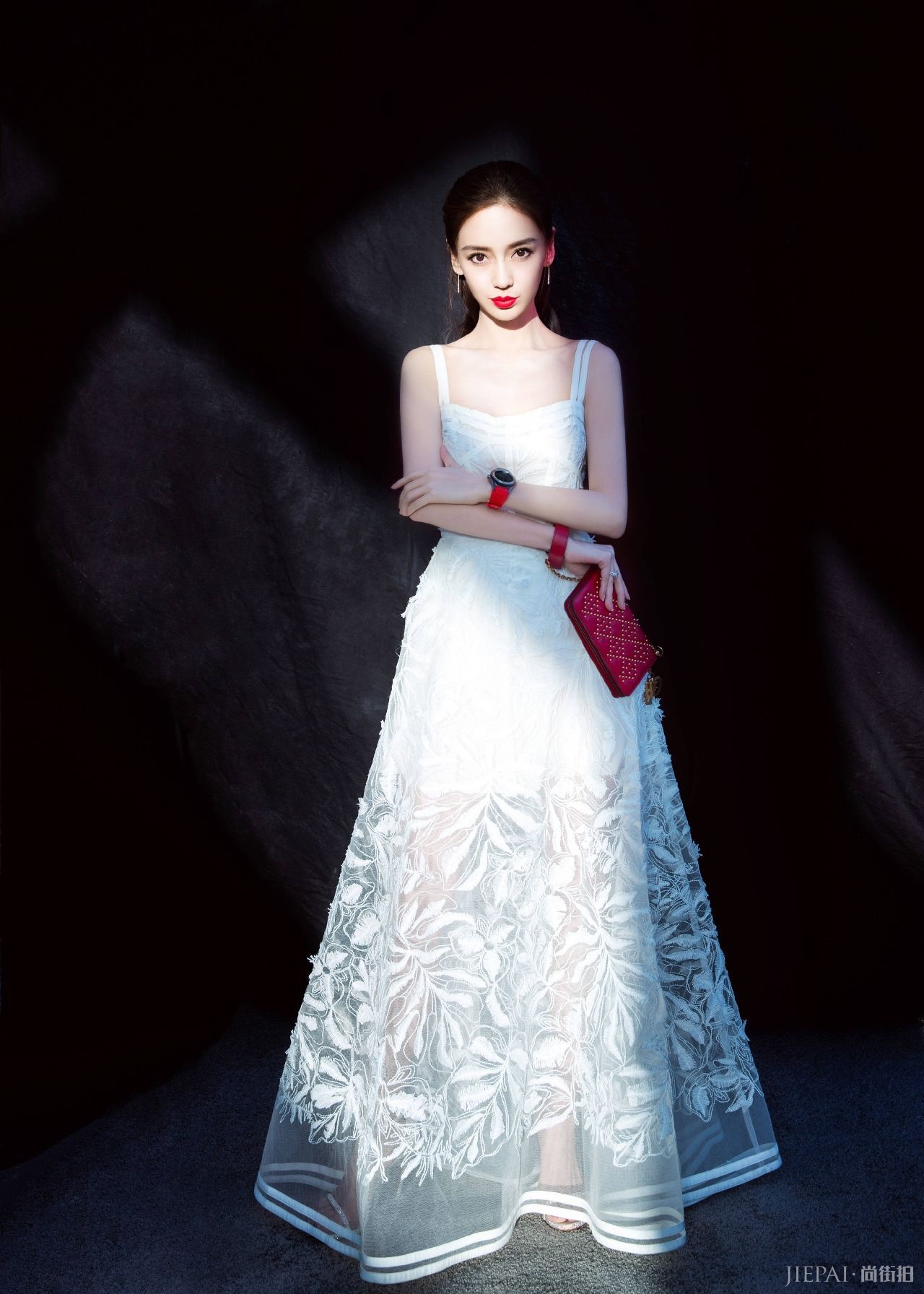 杨颖锁骨精可不是白说的!