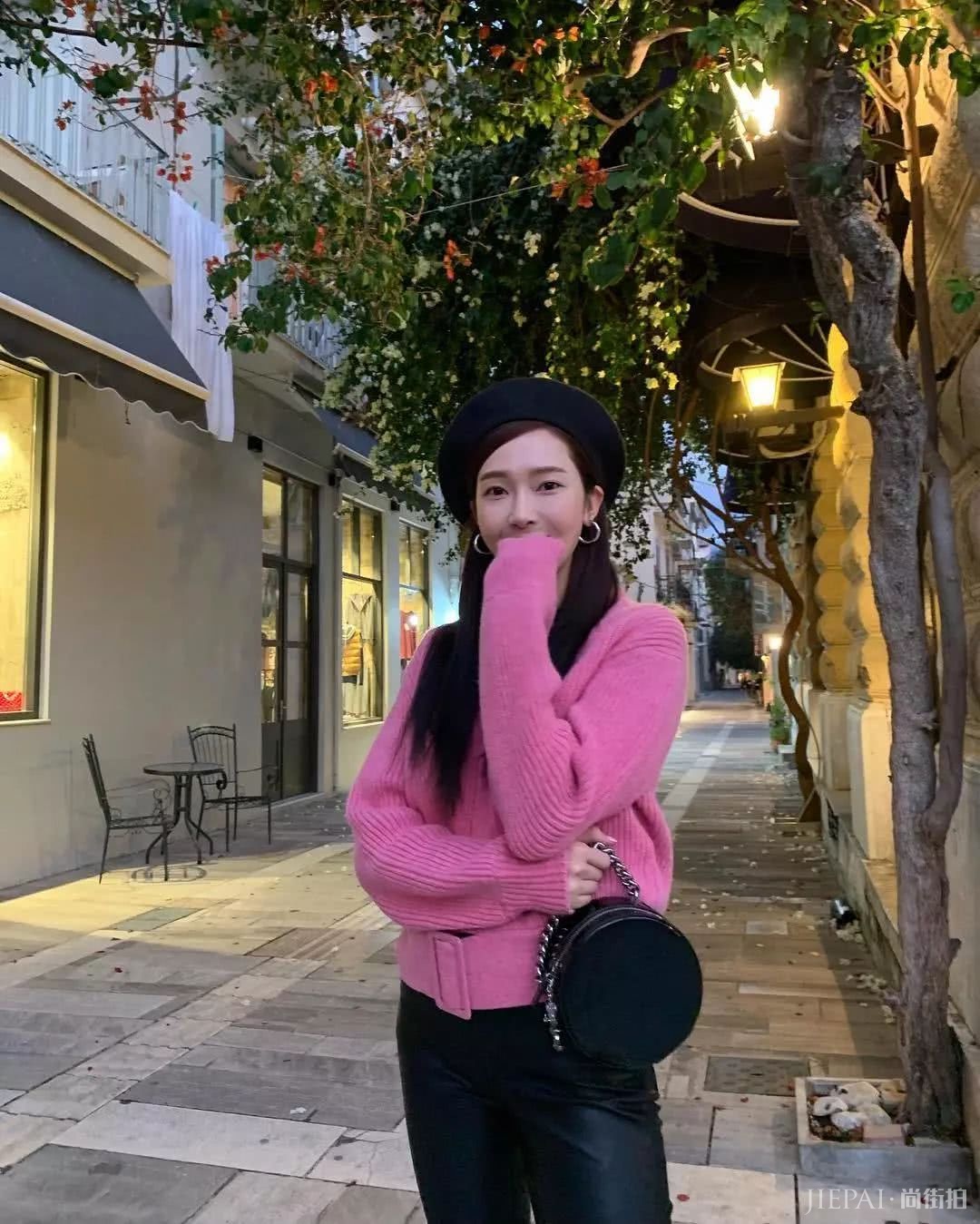 百变女王西卡惊艳时装周 原来日常造型更值得参考