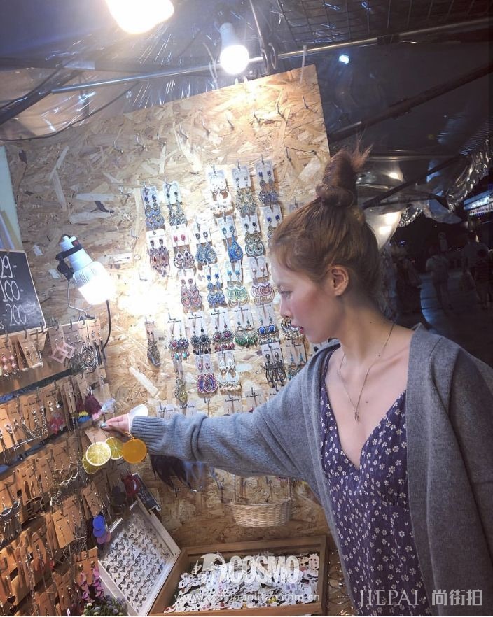 钟楚曦泫雅靠什么撩到了小两岁的男友