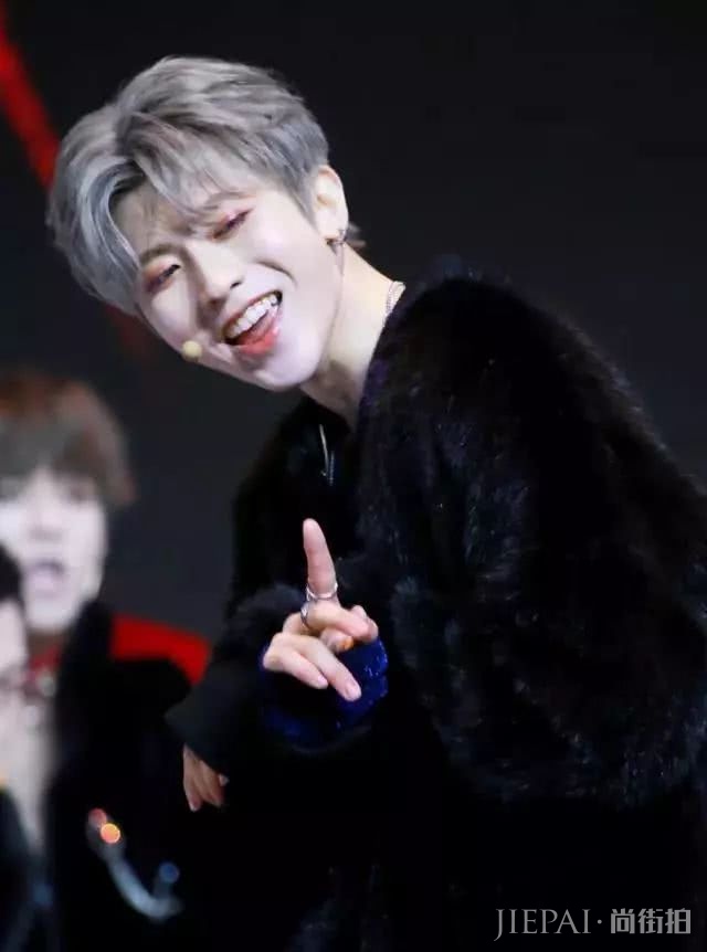 蔡徐坤的银色、范丞丞的红色…2019流行发色你适合哪种?