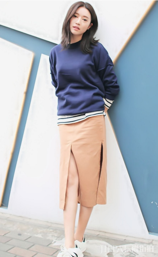 卡其色包裙配什么上衣 优雅简约都能hold住