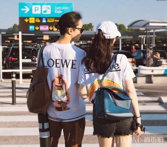 戚薇李承铉又穿情侣装,戚薇涂大红唇比老公还有气场