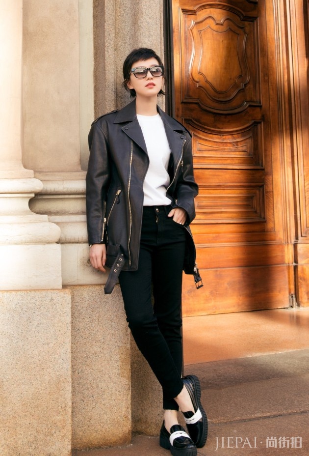 刘诗诗“男士鞋”都穿得那么好看,太服气!