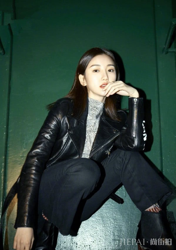 毛晓彤新时尚杂志造型曝光美到认不出！